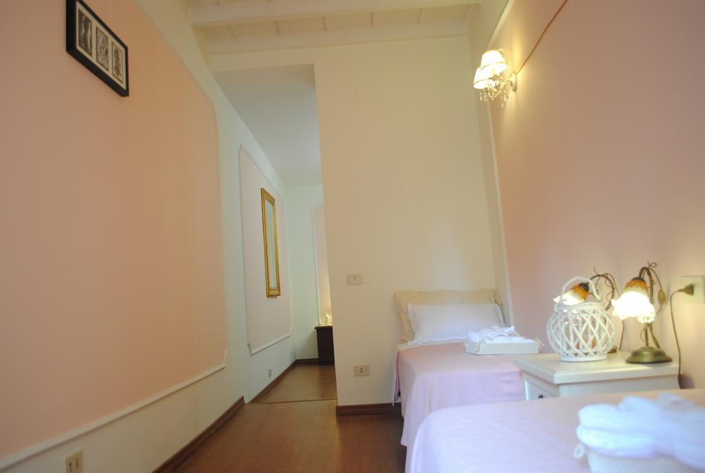 Dreaming Navona Rooms Rome Exterior photo