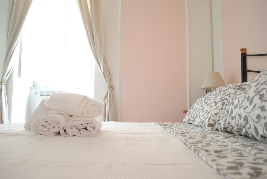 Dreaming Navona Rooms Rome Exterior photo