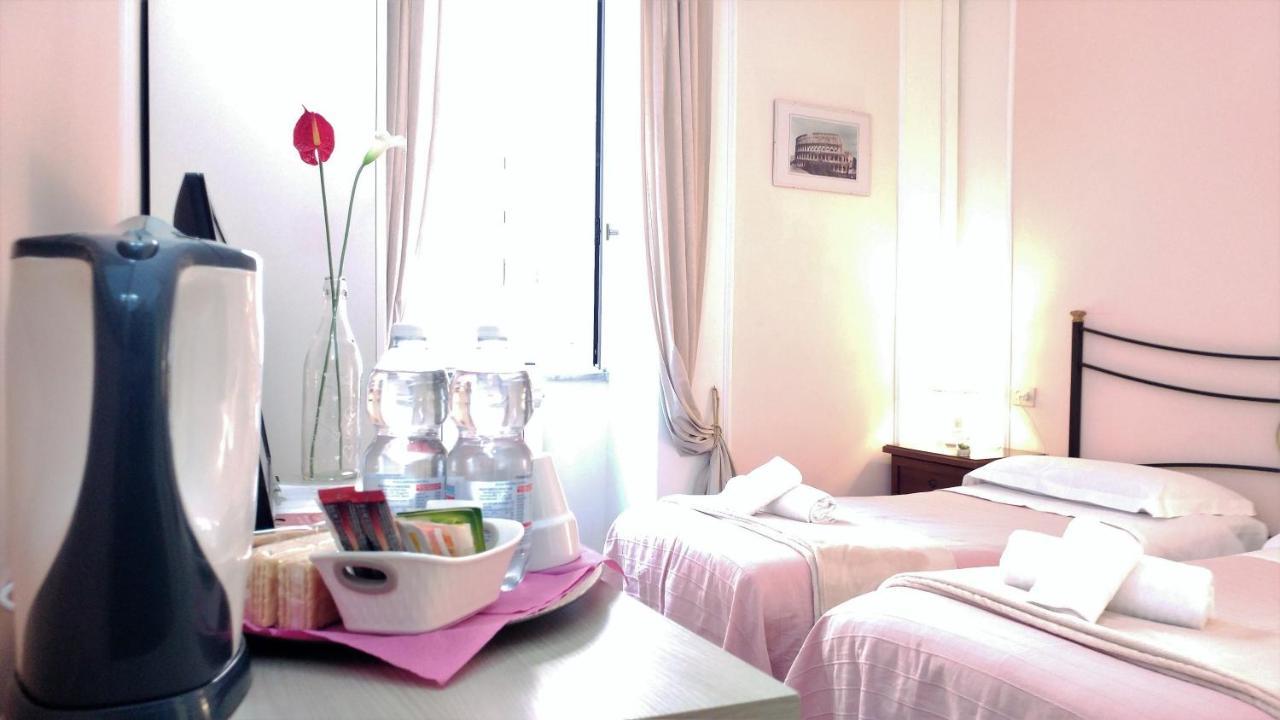 Dreaming Navona Rooms Rome Exterior photo