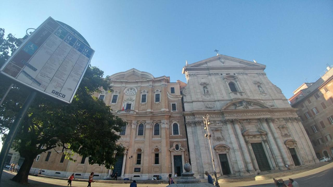 Dreaming Navona Rooms Rome Exterior photo